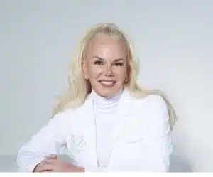 <strong>Toothpaste for sensitive teeth: Where to start</strong><strong></strong> 4 dry-mouth-causes-and-treatment by Dr Cohan at summerlin dental solutions