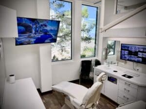 Summerlin Dental Solutions spa-like interior on Rampart Boulevard — voted Best of Las Vegas 19 times.’
