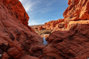 ‘Things to do in Summerlin Las Vegas — Red Rock Canyon views, shopping, dining, and outdoor recreation.’